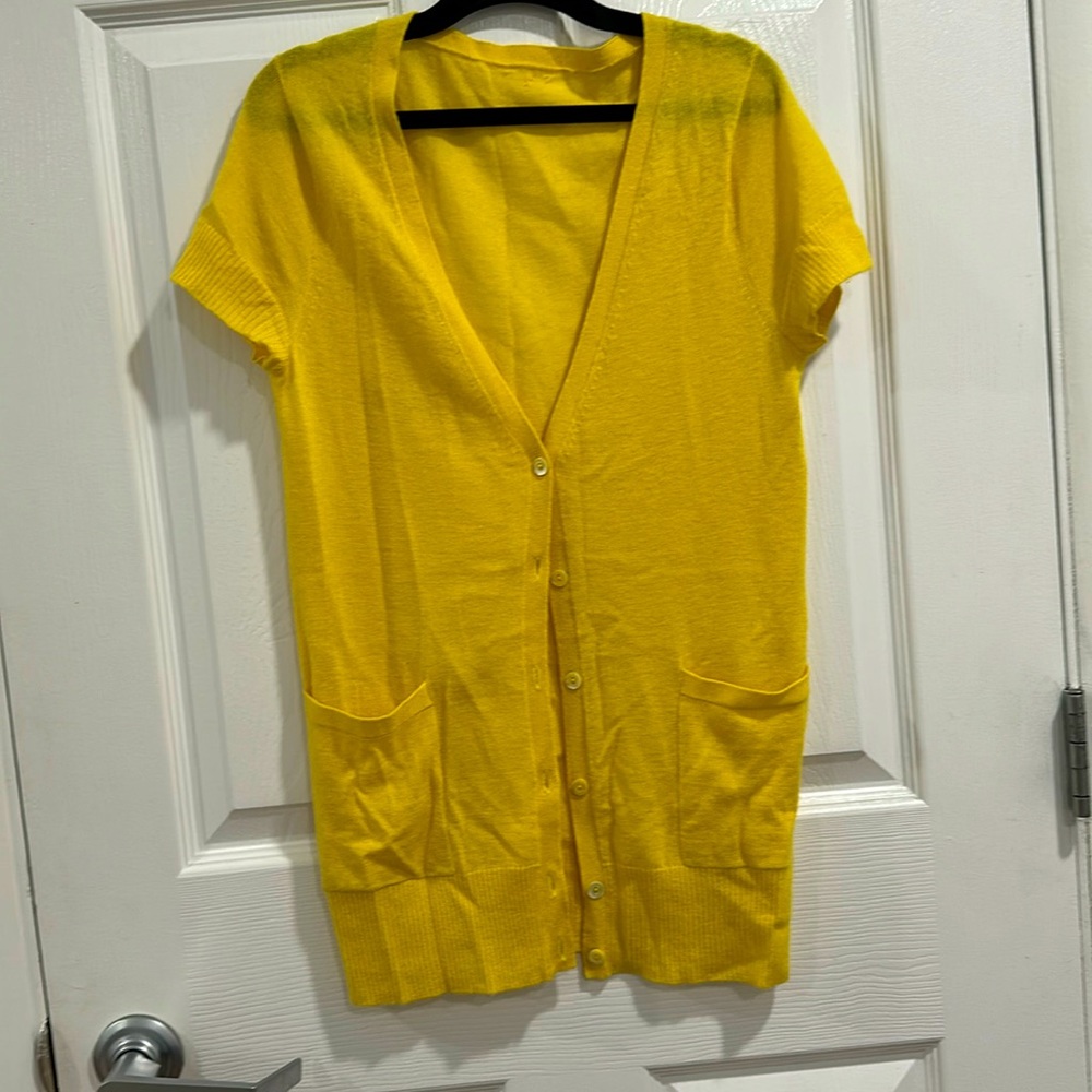 Yellow Cashmere Shortsleeved cardigan